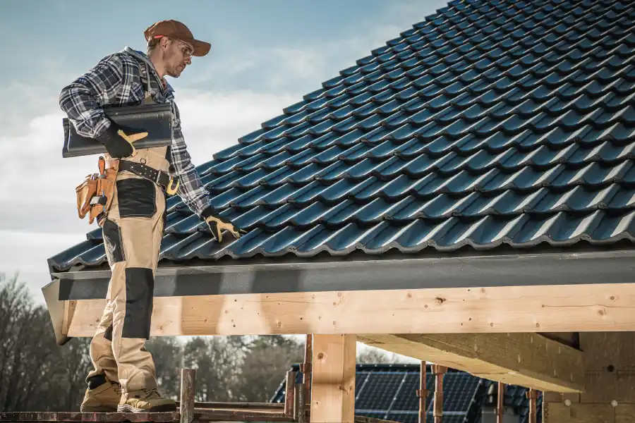 Professional local roofing contractor in Hayward, CA